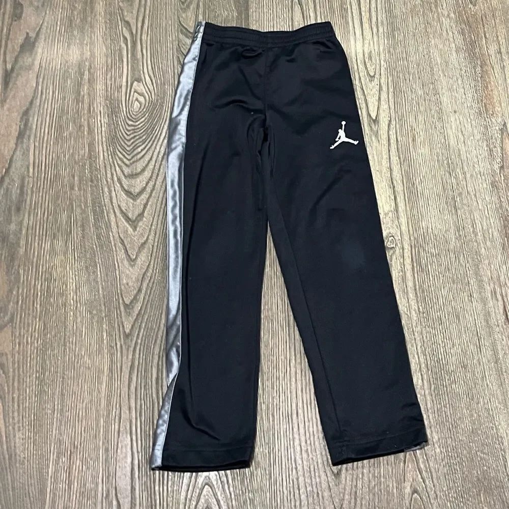 Air Jordan Youth Boys Track Athletic Pants Elastic Waist Pull-On BLack Large